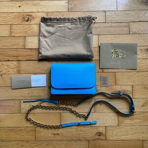 Burberry Blue Leather Hampshire Crossbody Bag with Removable Strap